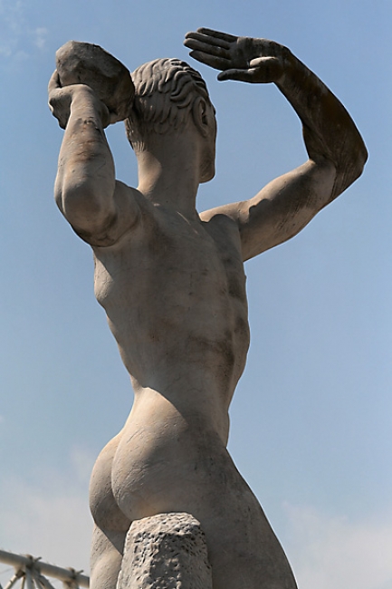 Stadio dei marmi 398